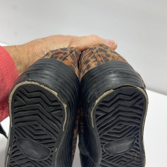 Sixtyseven - leopard with black trim high top sneakers - Size 36 US 5.5-6 - Picture 10 of 10